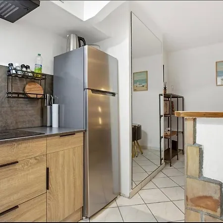 T2 A Apartment *