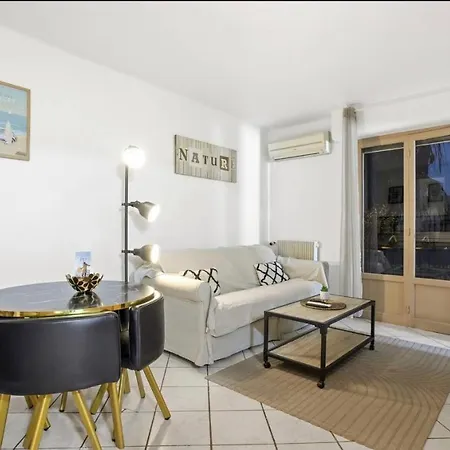 T2 A Apartment *